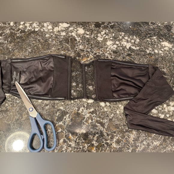 Beach bunny bikini size XL - Picture 6 of 9